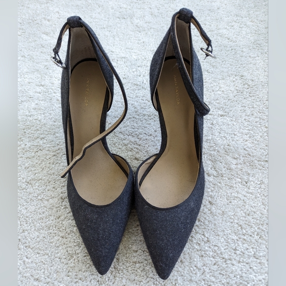 Ann Taylor Stephanie D'Orsay Pumps - Picture 3 of 4